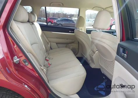 2011 Subaru Outback 2.5I Premium z USA, uszkodzony, nr VIN 4S4BRBCC4B3322556